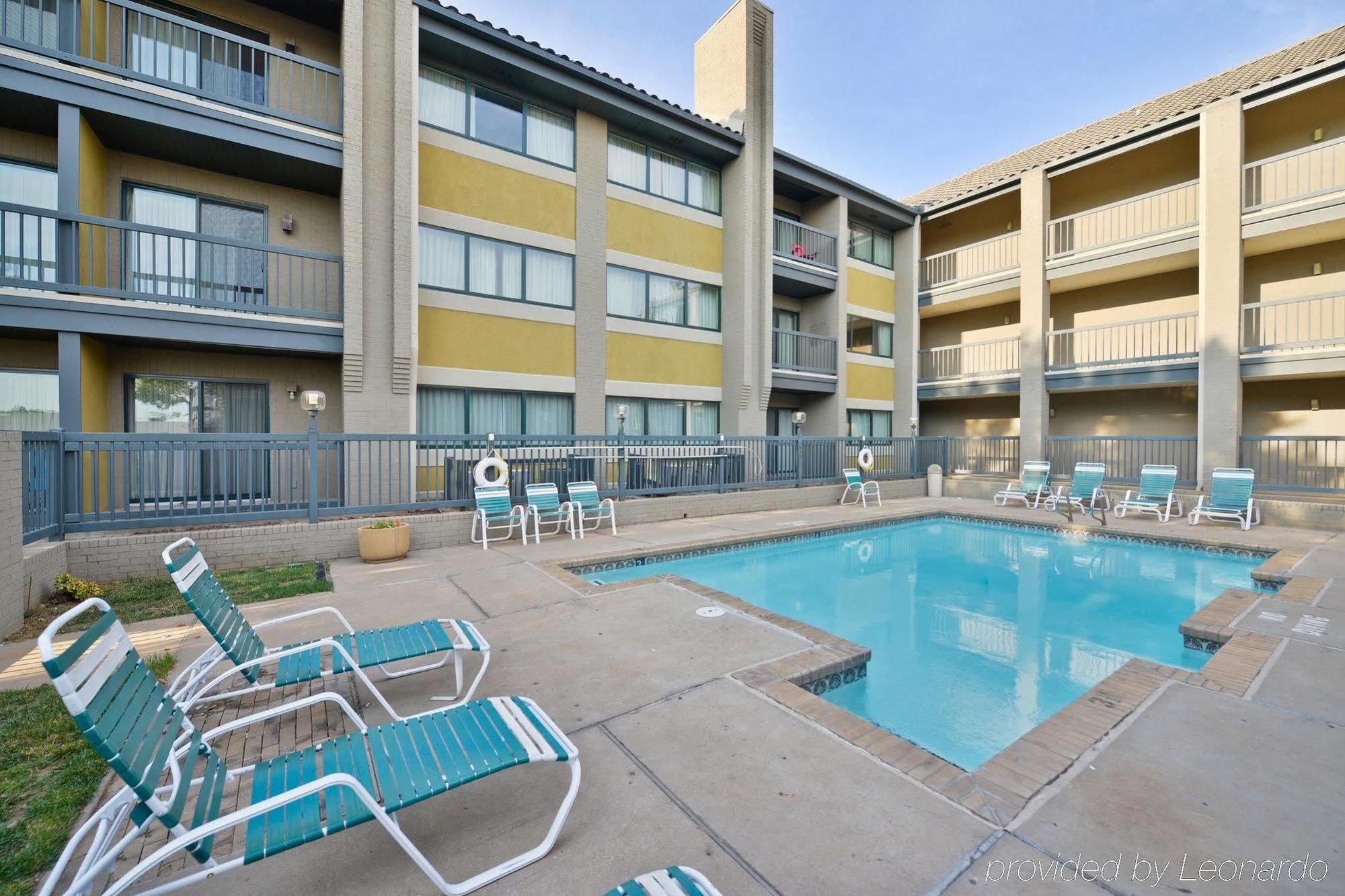 Americas Best Value Inn & Suites Extended Stay - Tulsa Einrichtungen foto
